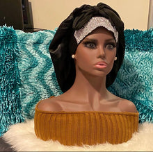Load image into Gallery viewer, &quot;The classy bonneta&quot;
